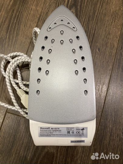 Утюг Maxvell дорожный