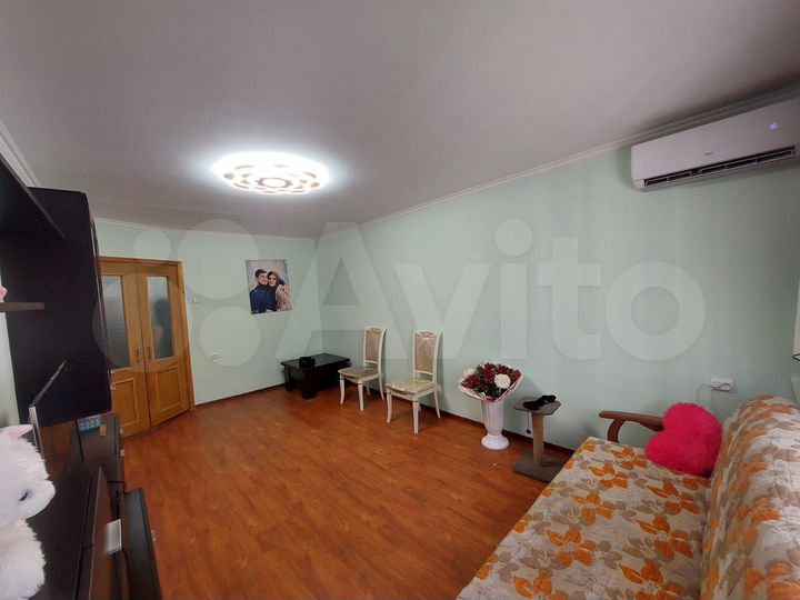 3-к. квартира, 73 м², 2/5 эт.