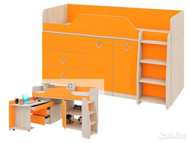 Продается детская кровать-чердак со столом