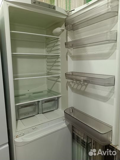 Холодильник Ariston 2х компрессорный