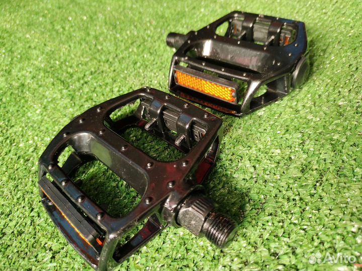 Педали для велосипеда