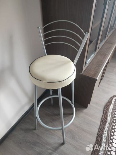 Стул высокий барный