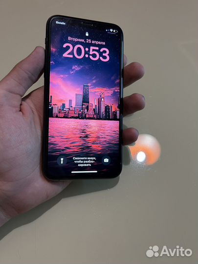 Телефон iPhone 11pro 256gb