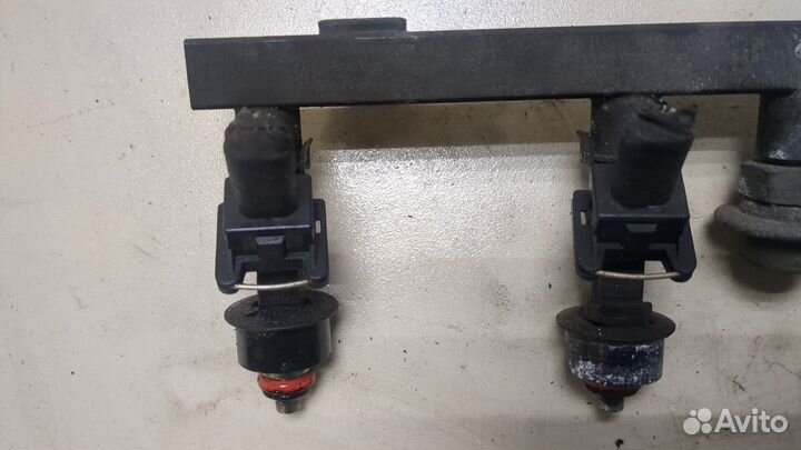 Форсунка топливная Chevrolet Lacetti