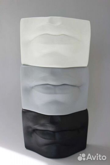 Кашпо из скульптурного гипса