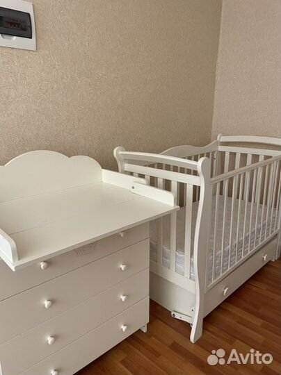 Кровать и комод детский