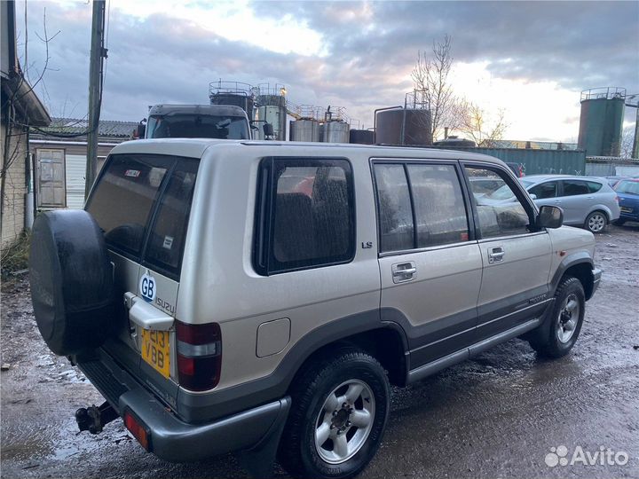 Разбор на запчасти Isuzu Trooper