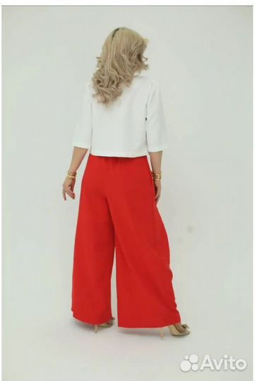 Костюм женский