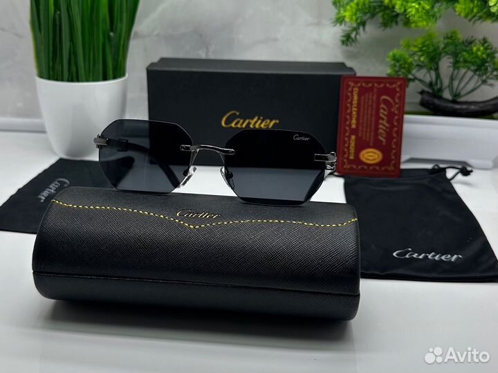 Солнцезащитные очки cartier