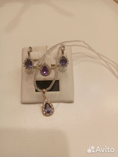 Комплект из серебра, шпинель, цирконы