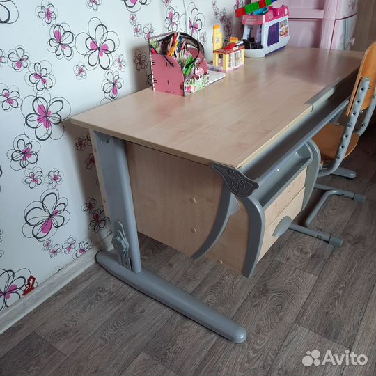 Парта школьная