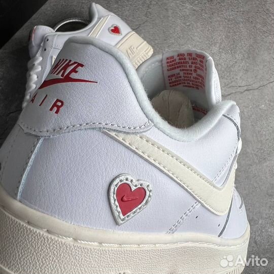 Кроссовки Nike Air Force 1 Valentine's Day (36-40)