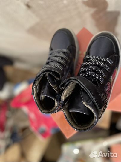 Ботинки демисезонные новые