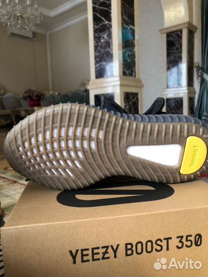 Кроссовки adidas easy буст 350