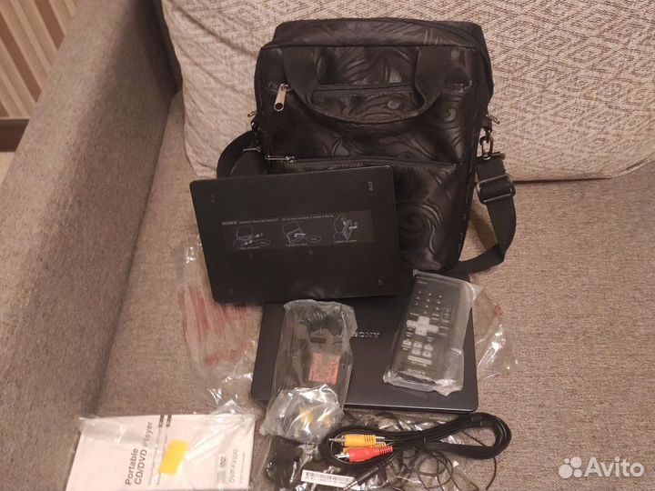 Портативный видеопроигрыватель sony DVP-FX930