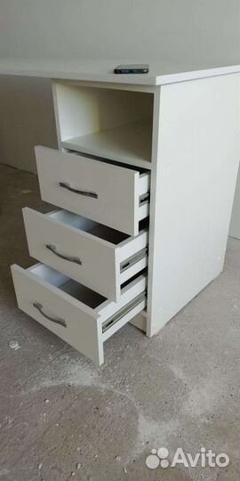 Стол для маникюра