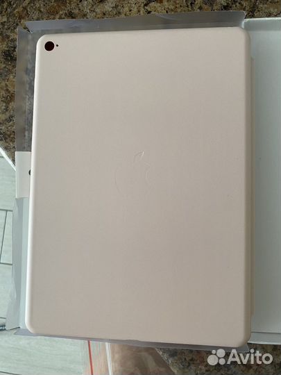 Чехол на iPad 9.7