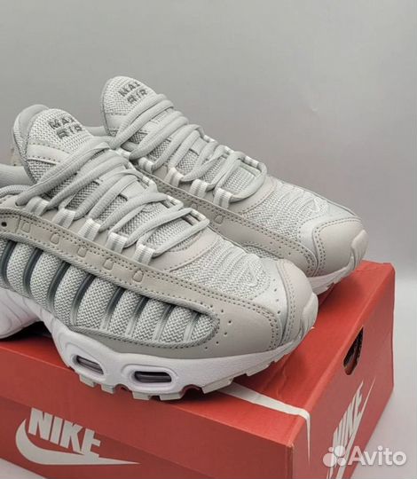 Кроссовки Nike Air Max Tailwind 4