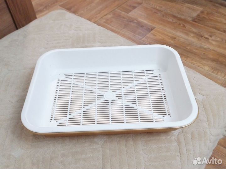 Лоток для кошек и маленьких собак