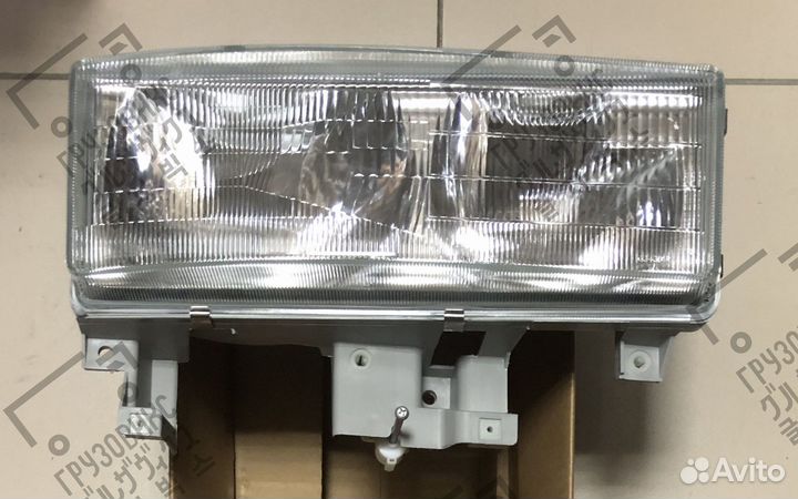 Фара R, Zevs 03-4301-R