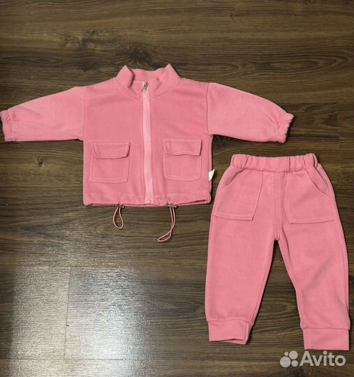 Спортивные костюмы для девочки 74-80