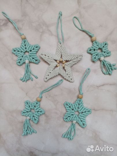 Новогодние игрушки