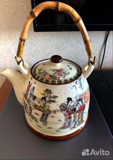 Чайник и жаропрочное блюдо фарфор