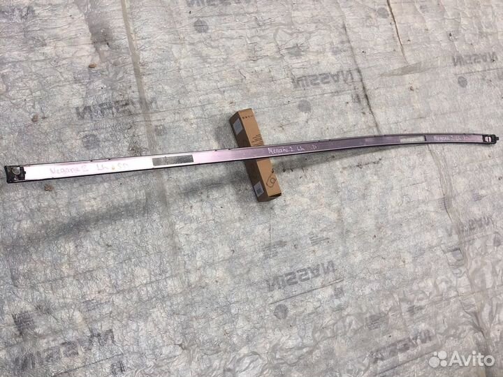 Молдинг крыши левый Renault Megane 2 Седан