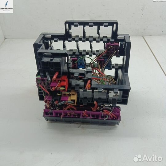 Блок реле 7MO937409A на Ford Galaxy (2000-2006)