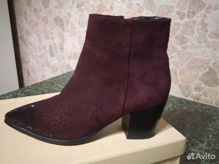 Ботильоны казаки из замши