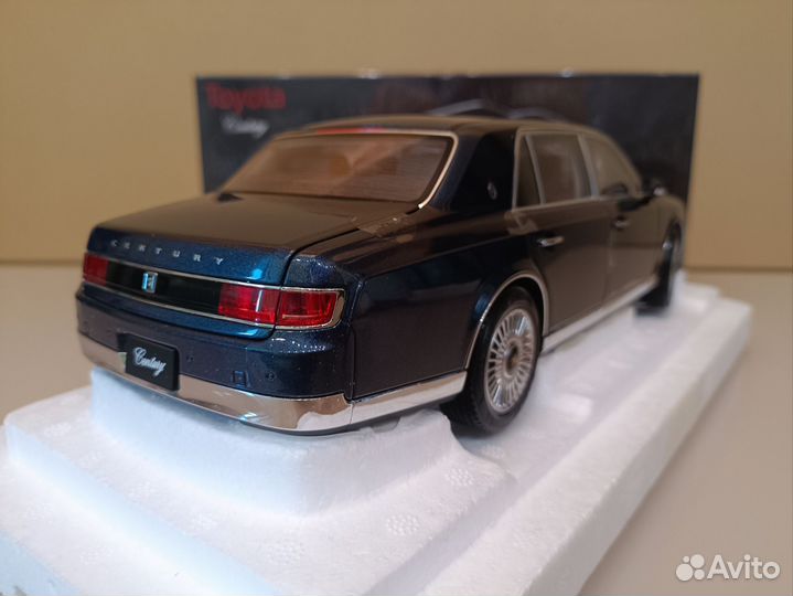 Toyota Century III (G60) 18-23г. Синий 1:18