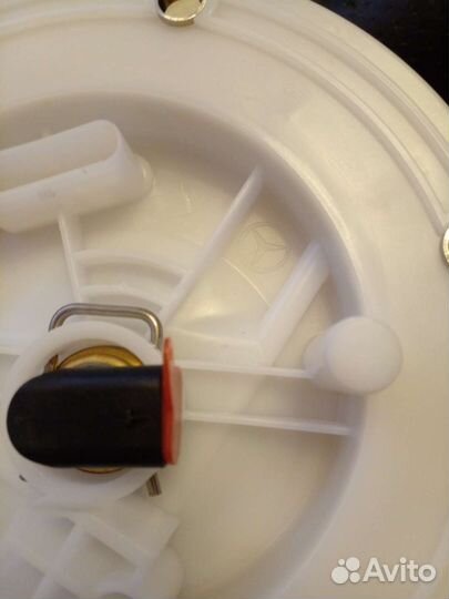 Топливный фильтр mercedes a2214701790/289