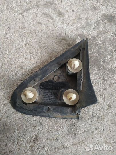 Накладка зеркала передняя правая Chery Bonus А13