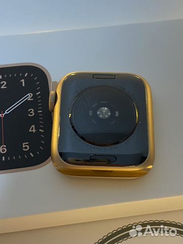 Apple Watch SE 40 mm gold