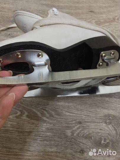 Коньки фигурные