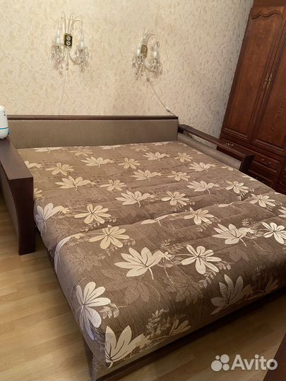 Диван со спальным местом