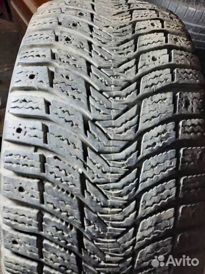 Michelin Latitude X-Ice North 3 235/45 R17