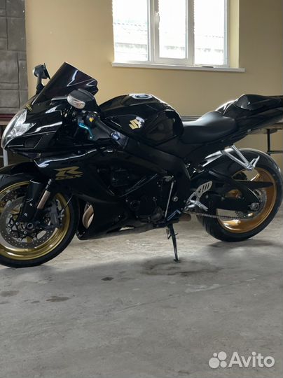 Suzuki GSX-R 750