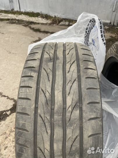 Kumho Crugen Premium KL33 235/45 R17