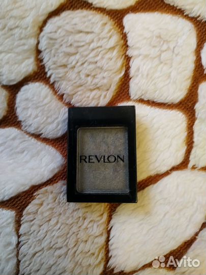 Тени одним лотом Revlon