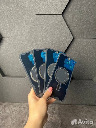 Крышка iPhone 15 Pro (цвет уточняйте)