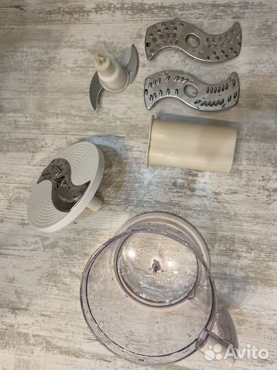 Детали от блендера ножи резаки чаша