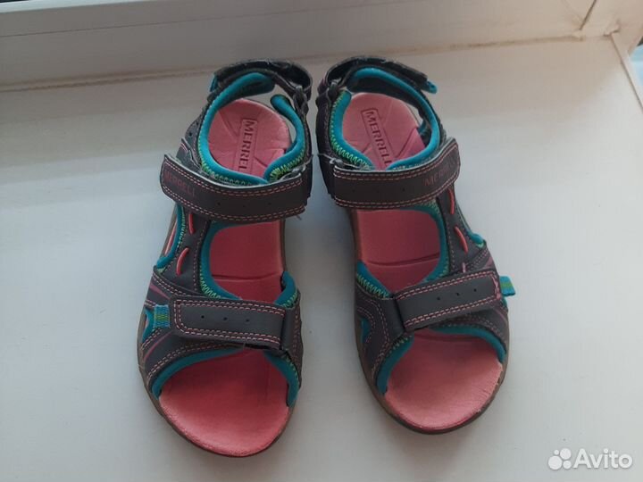 Сандалии для девочки 33размер