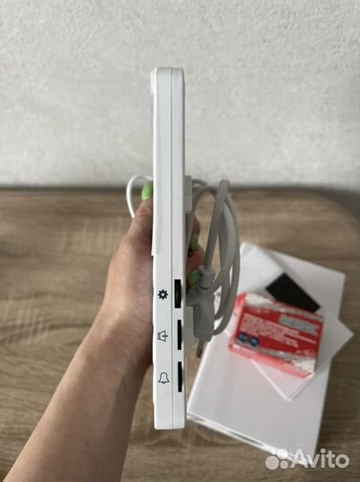 Видеодомофон новый