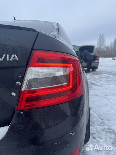 Задний фонарь