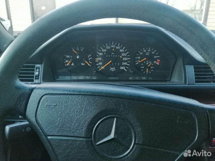 Mercedes-Benz W124 2.8 AT, 1993, 207 000 км