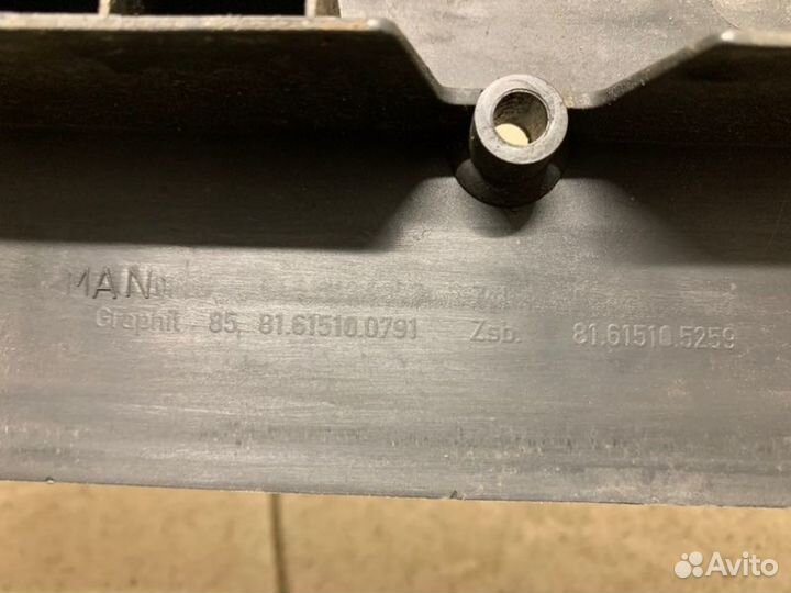 Накладка на порог левая Man Tgx 18.440 дизель 2016