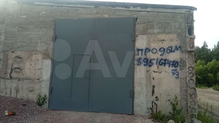 Гараж, > 30 м²