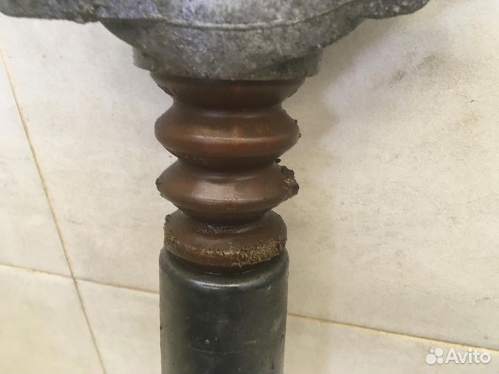 Амортизатор задний Golf V 2003-2009