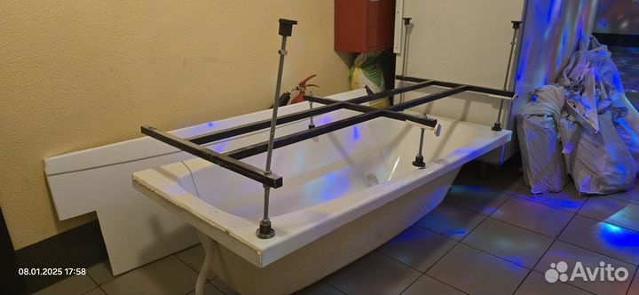 Ванна акриловая